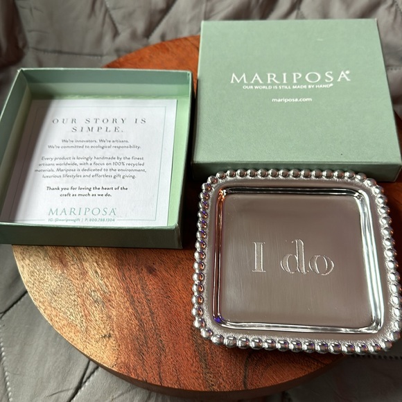 WEDDING ITEMS -Mariposa square beaded “I Do” tray and 6 His&Hers wine charms - Picture 2 of 8